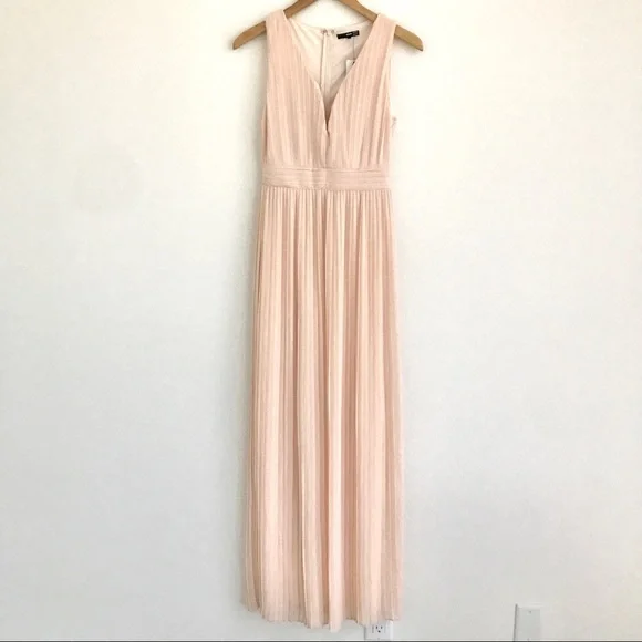 TFNC | Dresses | Peach Pleated Long Maxi Dress Nwt | Poshmark